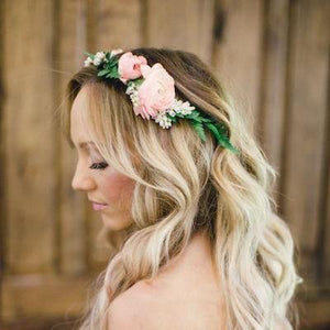 Mudgee florist Mudgee Monkey is a local based florist in the Mudgee Area. Pictured is a pastel peach and pink flower crown