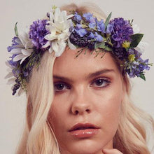Load image into Gallery viewer, Mudgee florist Mudgee Monkey is a local based florist in the Mudgee Area. Pictured is a purple and mauve flower crown