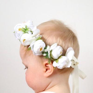 Mudgee florist Mudgee Monkey is a local based florist in the Mudgee Area. Pictured is a classic white and green flower baby crown