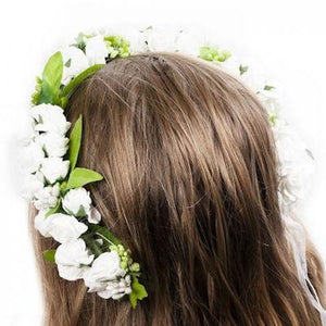 Mudgee florist Mudgee Monkey is a local based florist in the Mudgee Area. Pictured is white flower childs half flower crown,